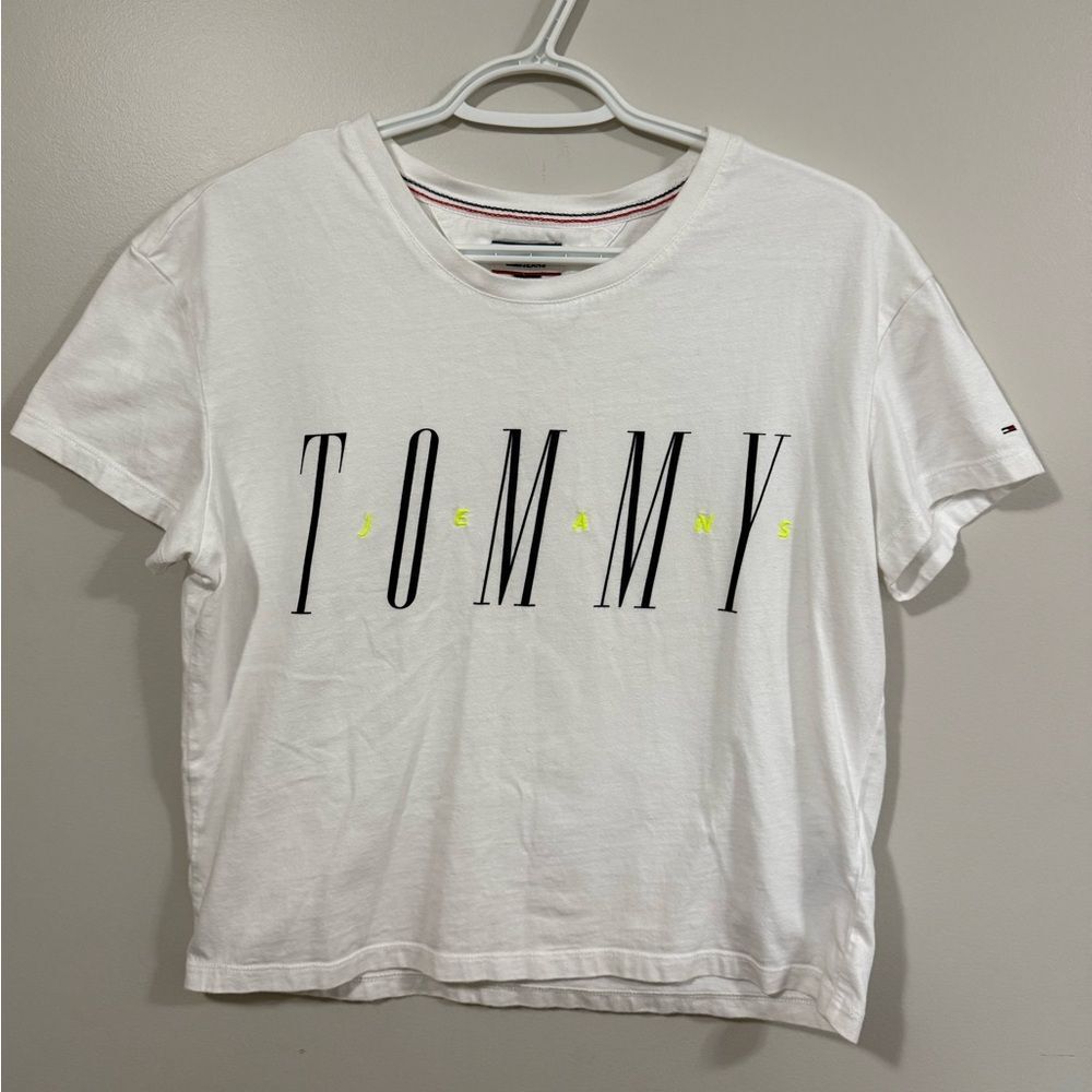 💙Tommy Hilfiger White Tee with Red and Blue Accents